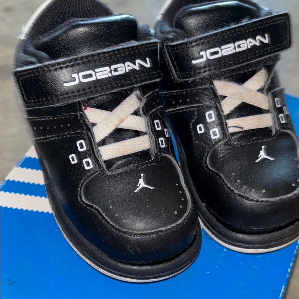 Jordan Kids Black Sneakers